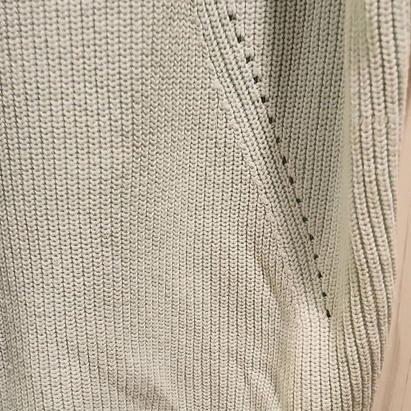 Express Light Green Ribbed Sweater - Picture 7 of 8
